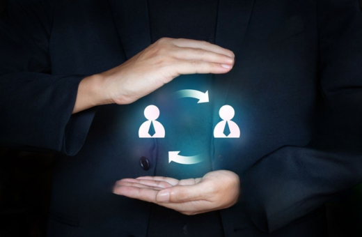 Two hands protectively surround two people with arrows between them, symbolizing the replacement and guarantee service policy